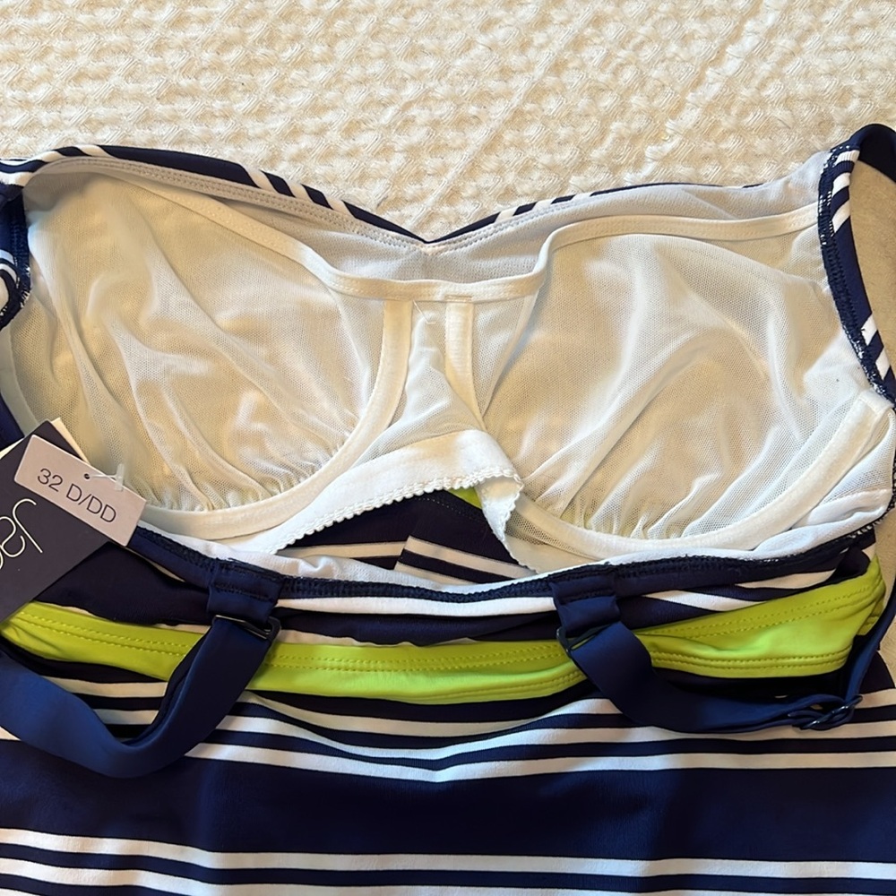 Jag NWT Navy and White Striped Tankini Top Size 32D/DD - Picture 8 of 15